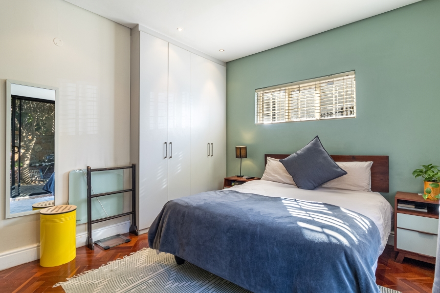 To Let 2 Bedroom Property for Rent in Vredehoek Western Cape